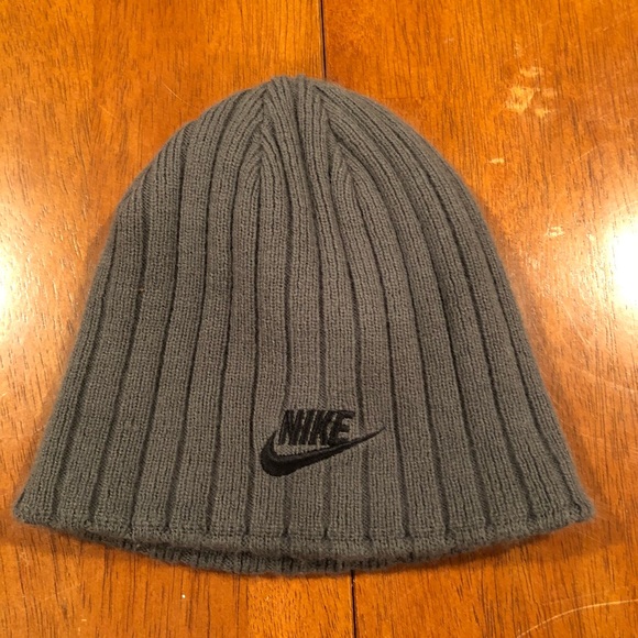 nike woolen cap